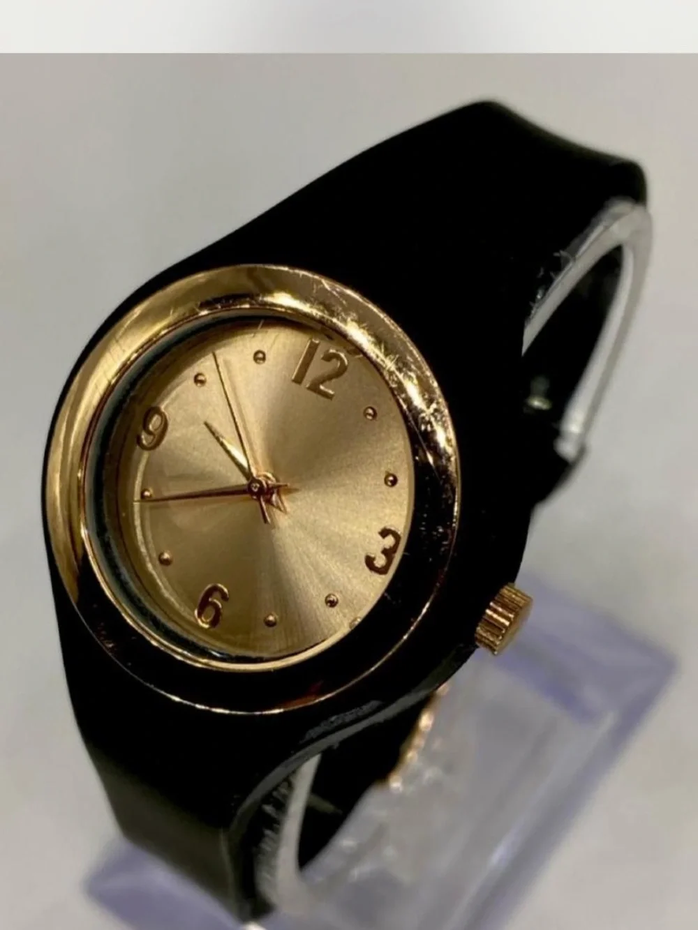 Ladies *** Gold Dial Black Silicone  Band Minimalist Watch  ^^^